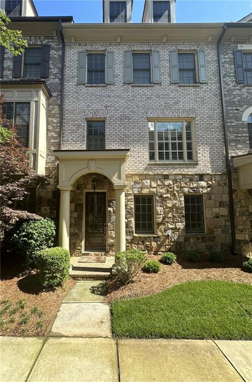 Brookhaven Manor - Residential