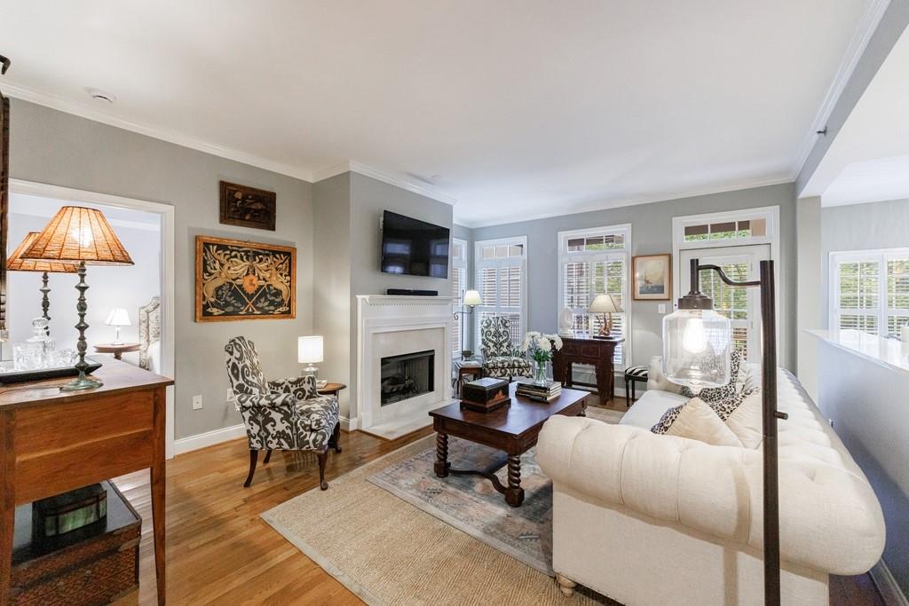 50 BISCAYNE Drive NW 4110