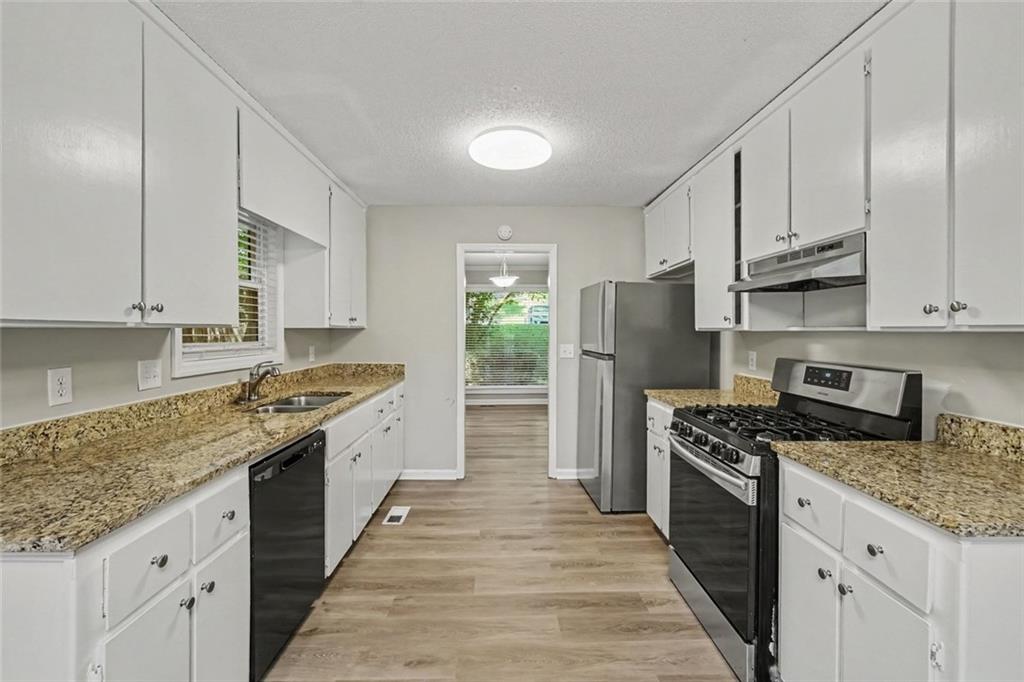 823 Moonlit Lane NW