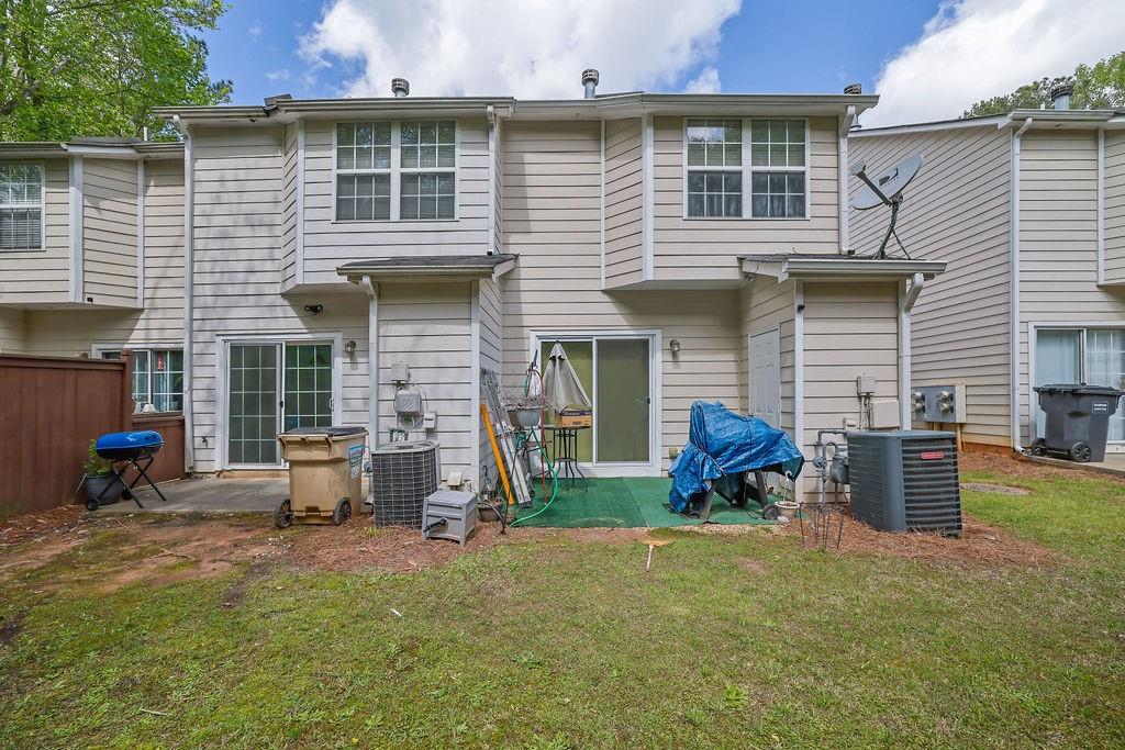 984 Redwood Drive, Norcross, Georgia image 24