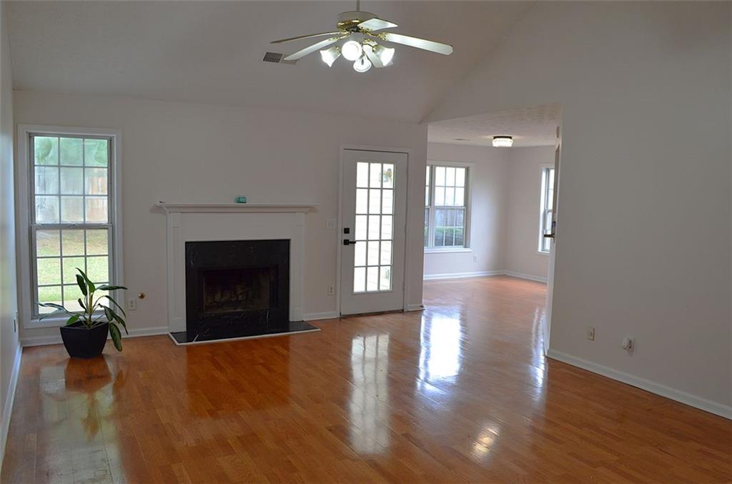 282 Ellesmere Court