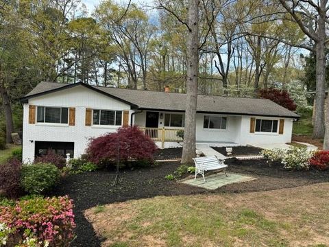 Homes For Sale - 1143 Rebel Ridge Drive<br/> Marietta, GA 30062