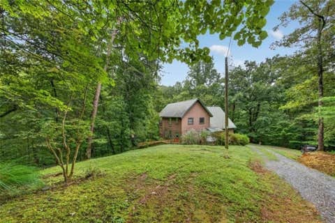 Homes For Sale - 170 Oak Ridge Trail<br/> Ellijay, GA 30536