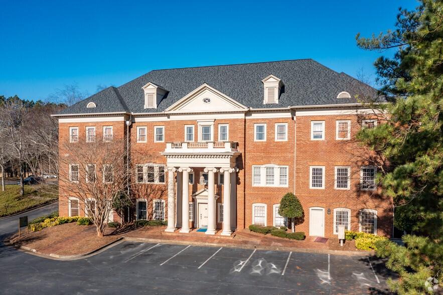 Featuring modernized finishes, multiple suite configurations, and local amenities. The Paper Mill Village Office Park includes move-in ready suites suitable for most office-based businesses. With a fantastic location and great demographics, the area is ideal for professionals with a luxury clientele or business owners/managers seeking an office close to their home. Local property management is available and responsive. This established area of Marietta has some of the highest demographics in the metro suburbs. These office spaces are ideal for CPAs, doctors, attorney's insurance agents, financial planners, marketing firms and small business owners. Ownership will customize space to the needs of the tenant. 90% space has been rented out to a few tenants. Owner occupy or rental is avaialble.
