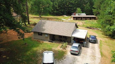 A home in Douglasville