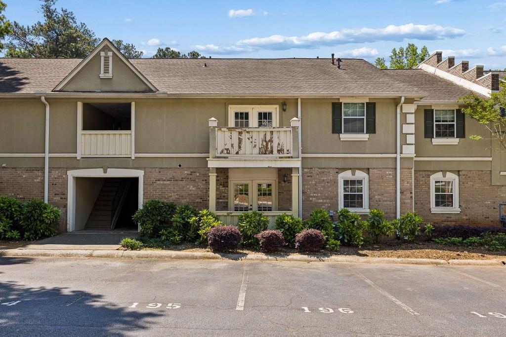 6900 Roswell Road Q6