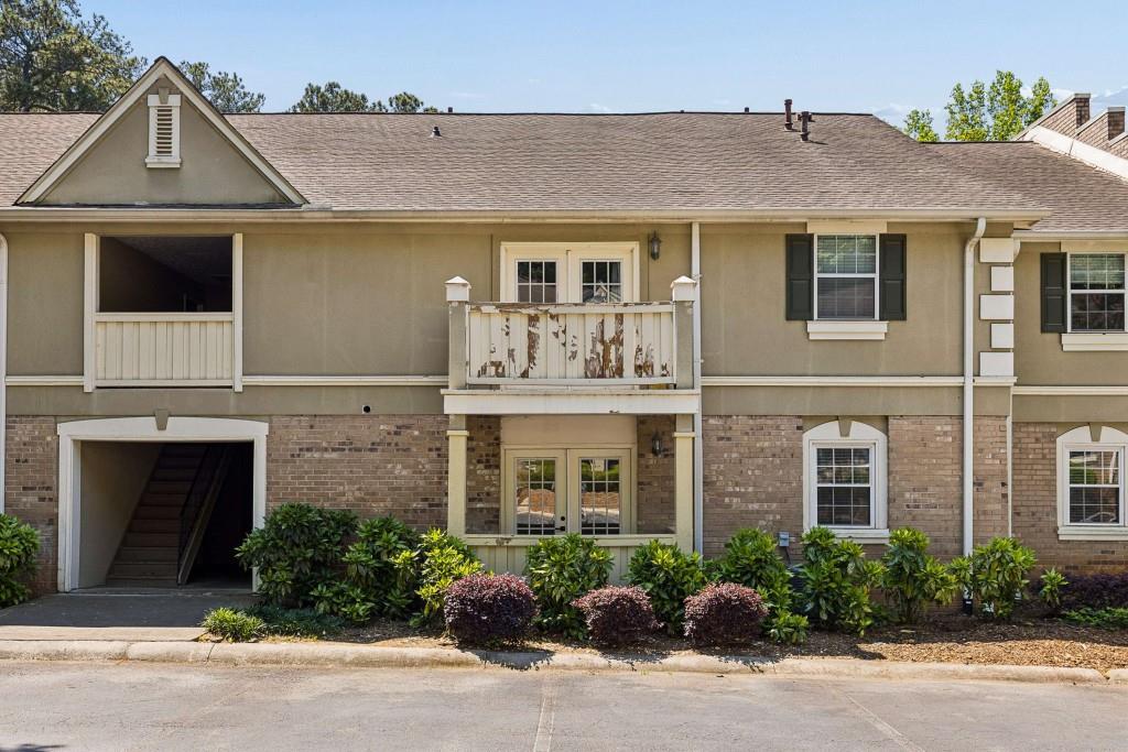 6900 Roswell Road Q6