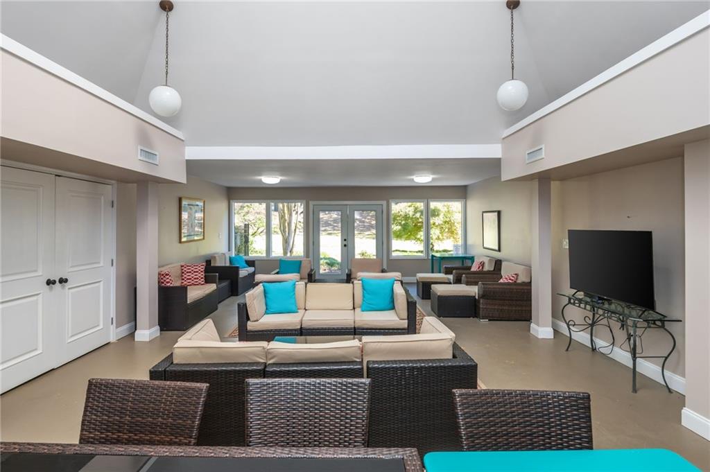 Vinings Ferry - Residential