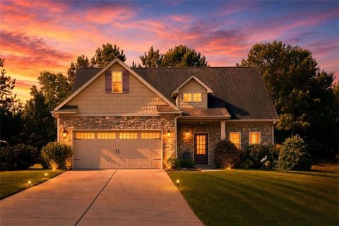 Homes For Sale - 125 Ashby Drive<br/> Jackson, GA 30233