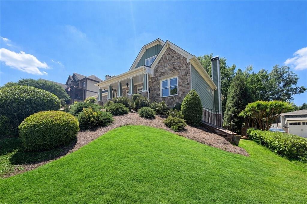 2036 Westwood Circle SE