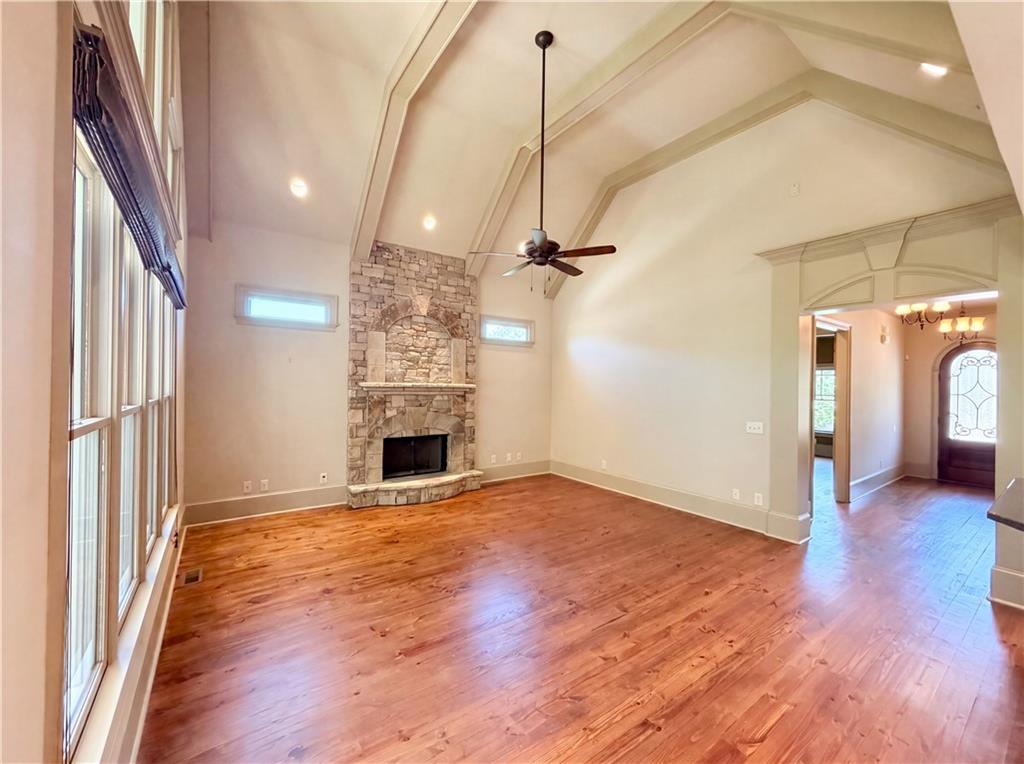 2036 Westwood Circle SE