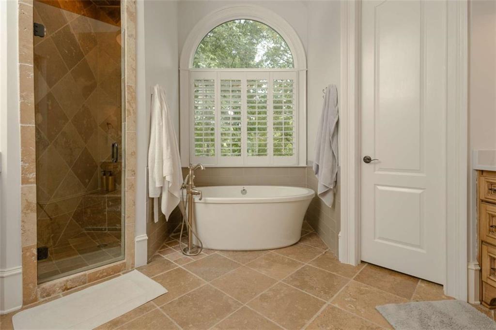 6029 Shadburn Ferry Road, Buford, Georgia image 25