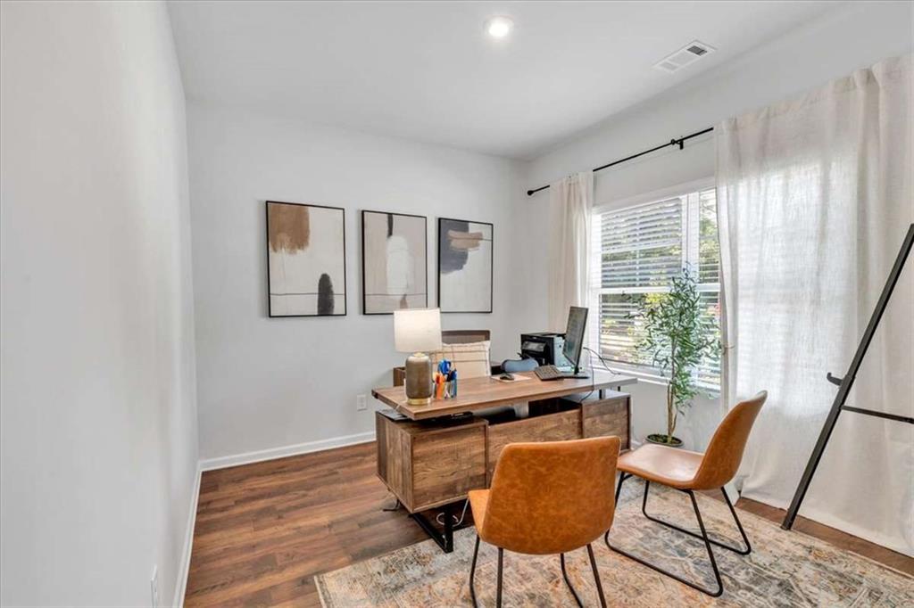 3121 Reserve Valley
