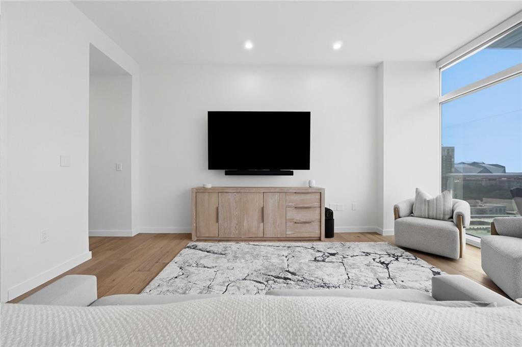 45 Ivan Allen Jr Boulevard NW 1704