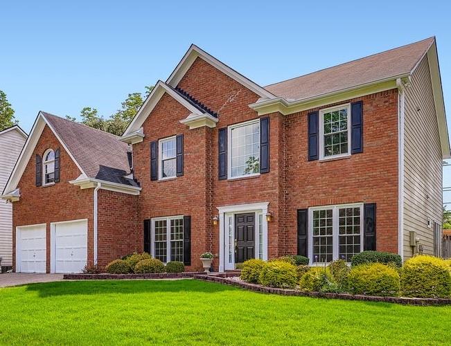 Nestled in the highly sought-after Pope High School district, this East Cobb home offers the perfect blend of comfort, convenience, and community. With 5 spacious bedrooms and 3 full bathrooms, there's plenty of room for everyone—especially with a main-level guest bedroom that’s ideal for visiting family or a private home office setup.
Step inside to find a light-filled two-story family room with a cozy fireplace that makes for an impressive gathering space. The heart of the home flows effortlessly into an expansive sunroom, the perfect spot for morning coffee, an afternoon read, or game night with friends.
Seller has expressed willingness to make upgrades prior to closing with a solid contract - could be the perfect way to get updated flooring, countertops, etc.
Located near East Cobb Swim and Tennis, you’re never far from neighborhood fun, fitness, and friendships.
This is East Cobb living at its best—zoned for top-rated schools, near swim/tennis, and minutes to shopping, dining, and parks. Come see why this one is the perfect place to call home!
This property is also listed for rent with property management company.