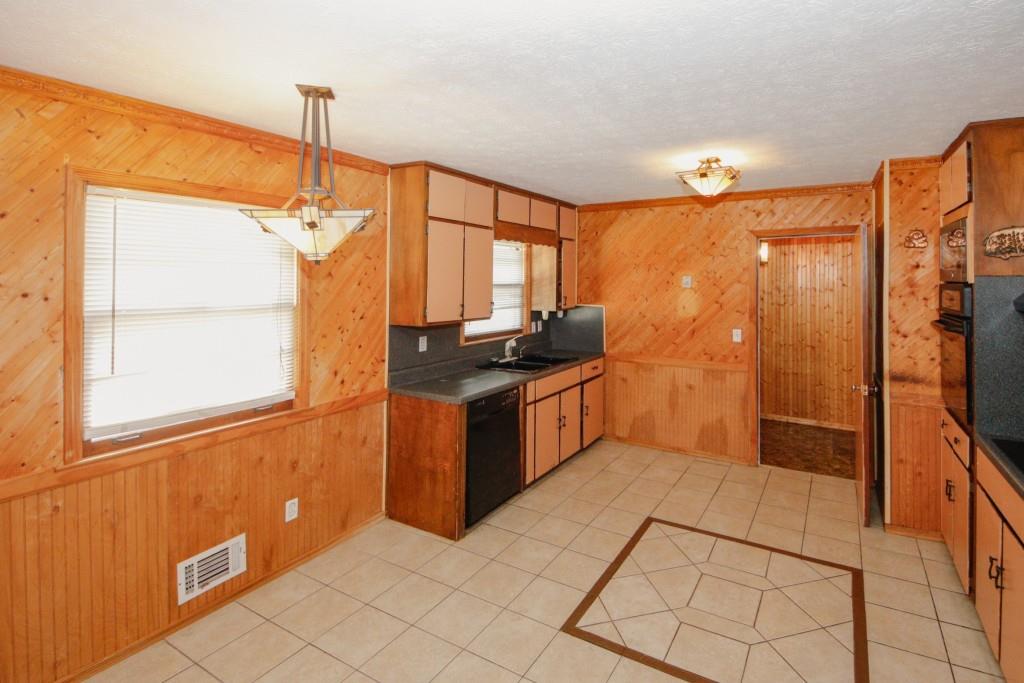 3257 Georgian Woods Circle