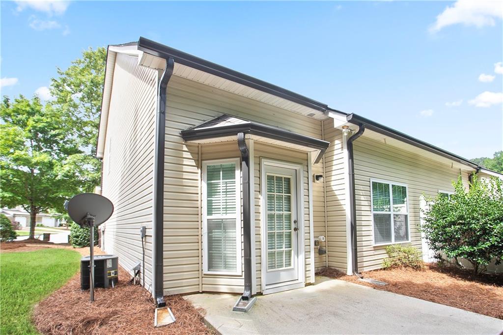 184 DARBYS CROSSING Court