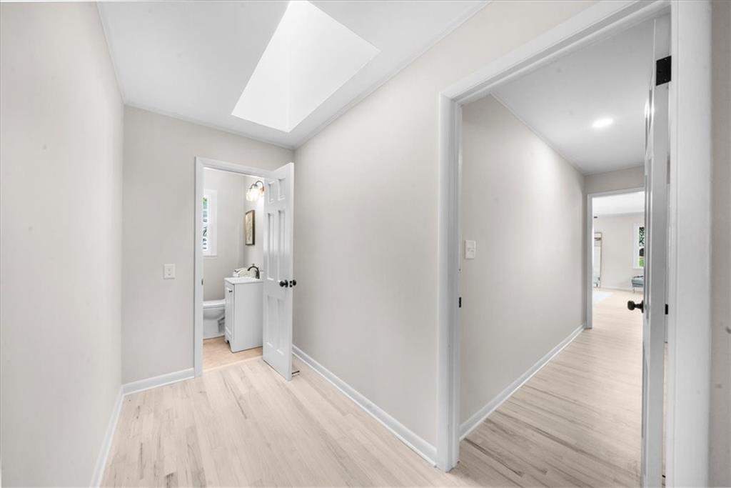 7300 Wynhill Drive, Sandy Springs, Georgia image 36
