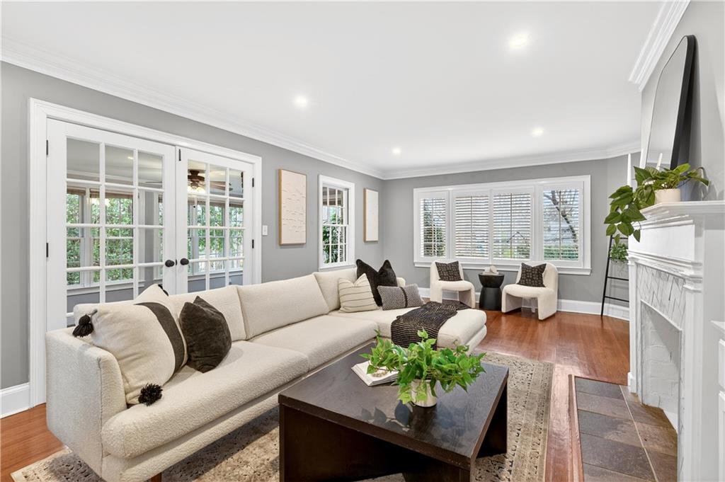 4105 Peachtree Dunwwoody Road NE