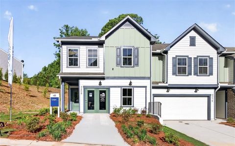 Townhouse For Sale - 3290 Promise Mill Lane<br/> Cumming, GA 30040