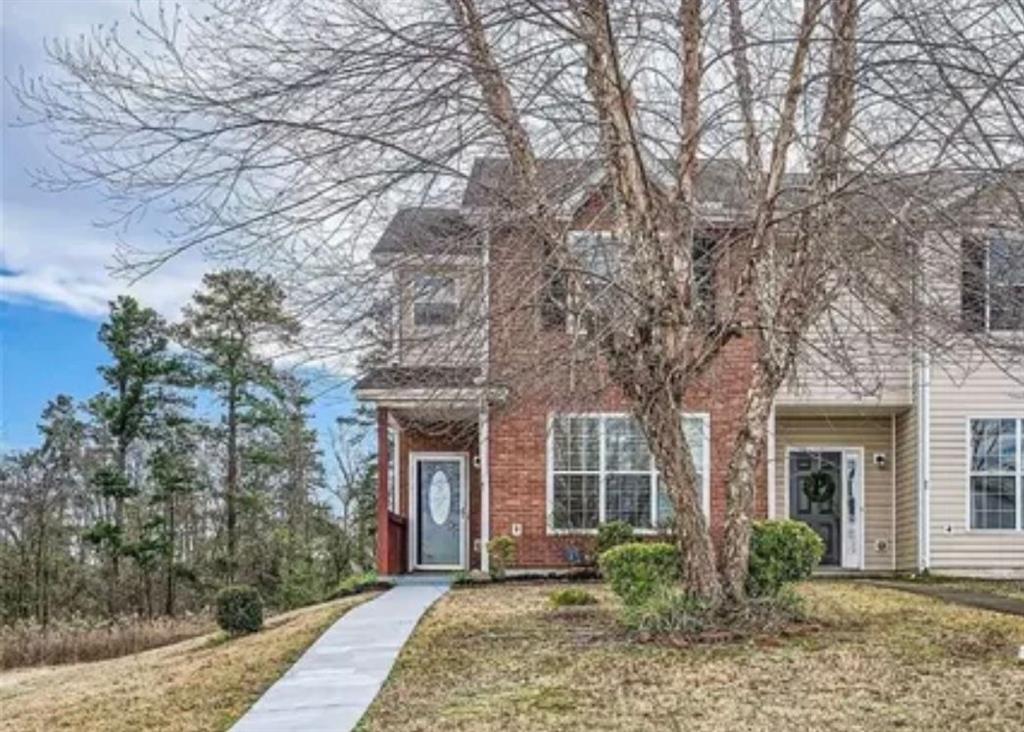 Welcome to a beautiful townhome. Nestled in the desirable Calloway Crossing, providing effortless access to nearby shopping, recreation, schools, and highways. Tailored for a variety of buyers, including first-time homeowners, investors, or those seeking to downsize, this home is situated in an enviable location with close proximity to hospitals, medical offices, the interstate, shopping centers, schools, and parks. exceptional opportunity for savvy investors. Take advantage of this unique offering, just minutes from Conyers and conveniently close to shopping and Piedmont Rockdale Hospital. The property is offered as is, featuring 3 bedrooms, 2 1/2 baths, and a newer HVAC system. With its pristine condition, this home is versatile, suitable for either rental income or immediate occupancy. Act now to secure this impeccable property in the thriving Calloway Crossing community.