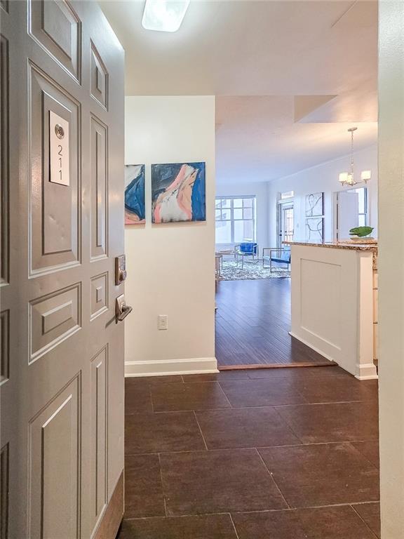 1101 Juniper Street NE 211