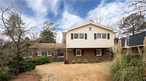 Photo of 2717 Kenwood Drive, Duluth, GA 30096 (MLS # 7686920)
