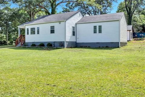 2408 Hillcrest Drive East Point GA 30344