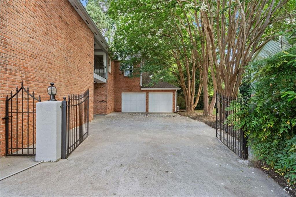 5091 N SOMERSET Lane