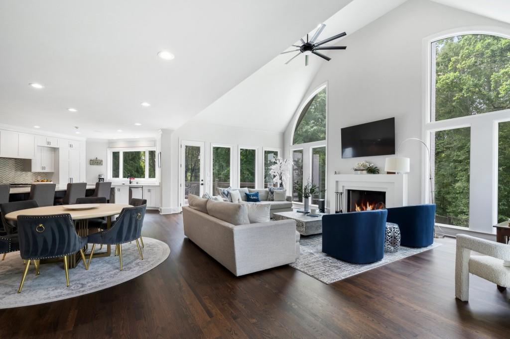 330 Longvue Court, Johns Creek, Georgia image 13