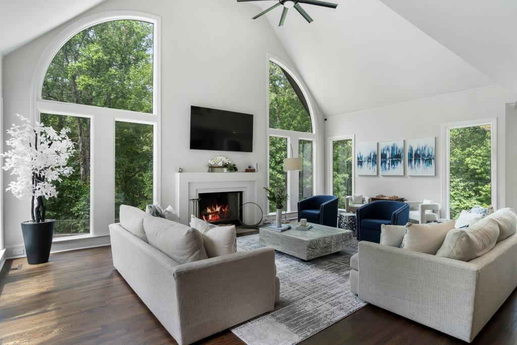 330 Longvue Court, Johns Creek, Georgia image 14