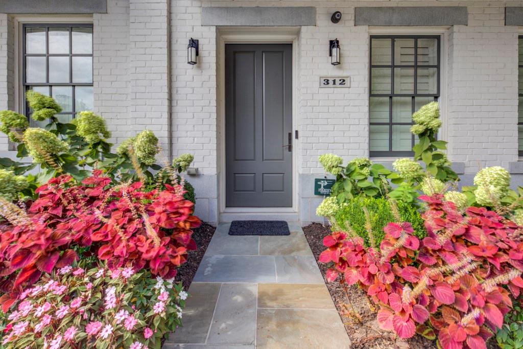 312 Stonemont Drive, Atlanta, Georgia image 2