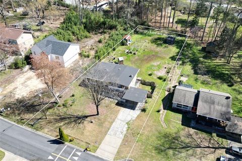 Homes For Sale - 5304 Pounds Drive<br/> Stone Mountain, GA 30087