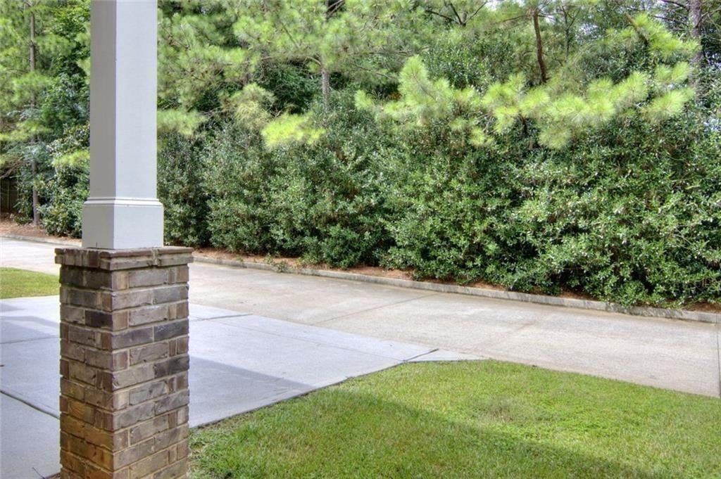 4440 Bellview Walk