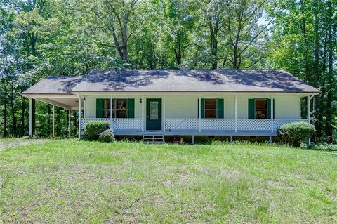 Homes For Sale - 9625 Manor Lane<br/> Gainesville, GA 30506