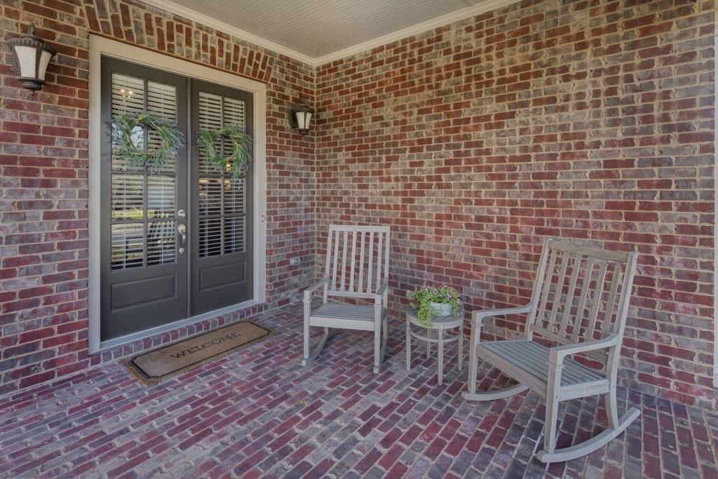 314 Lakeside Trace