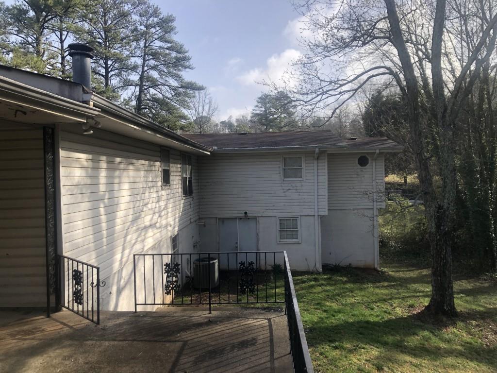 2076 Dobbins Drive, Kennesaw, Georgia image 3