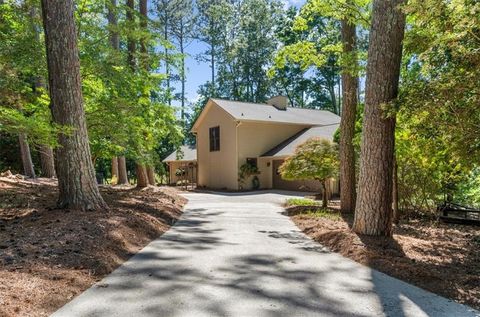 Homes For Sale - 5573 Hidden Harbor Landing<br/> Gainesville, GA 30504