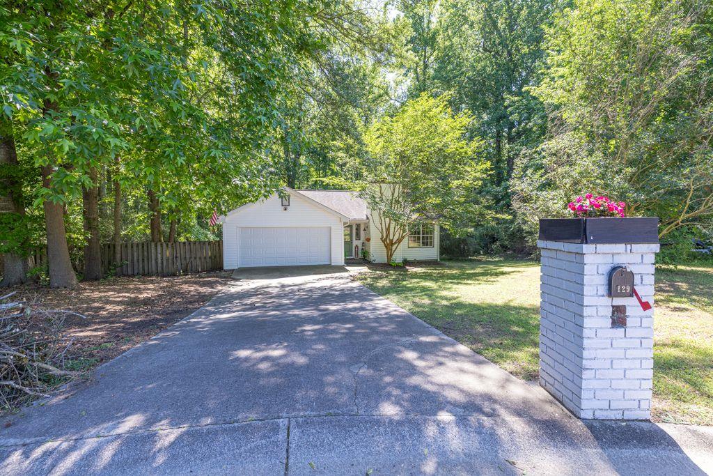 129 ASHWOOD Drive