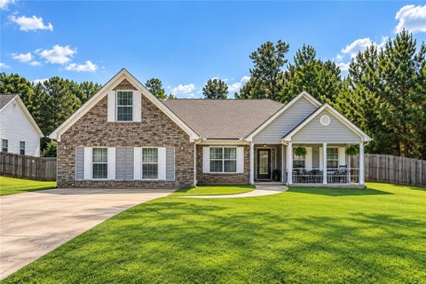 Homes For Sale - 740 Pebble Boulevard<br/> Covington, GA 30016