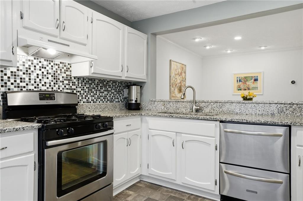 1355 N Crossing Drive NE