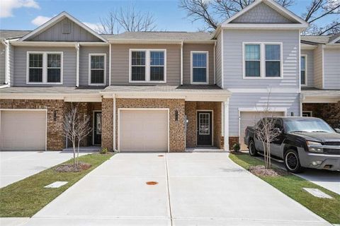 Townhouse For Sale - 6202 Ripple Way #88<br/> South Fulton, GA 30349