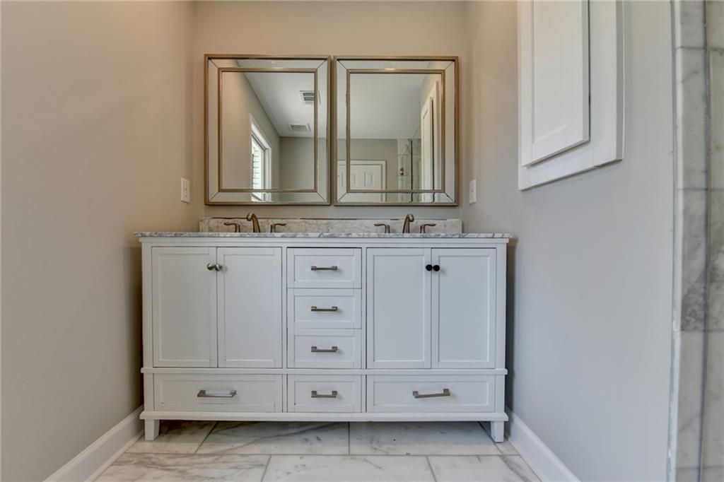 5567 Stapleton Drive, Dunwoody, Georgia image 38