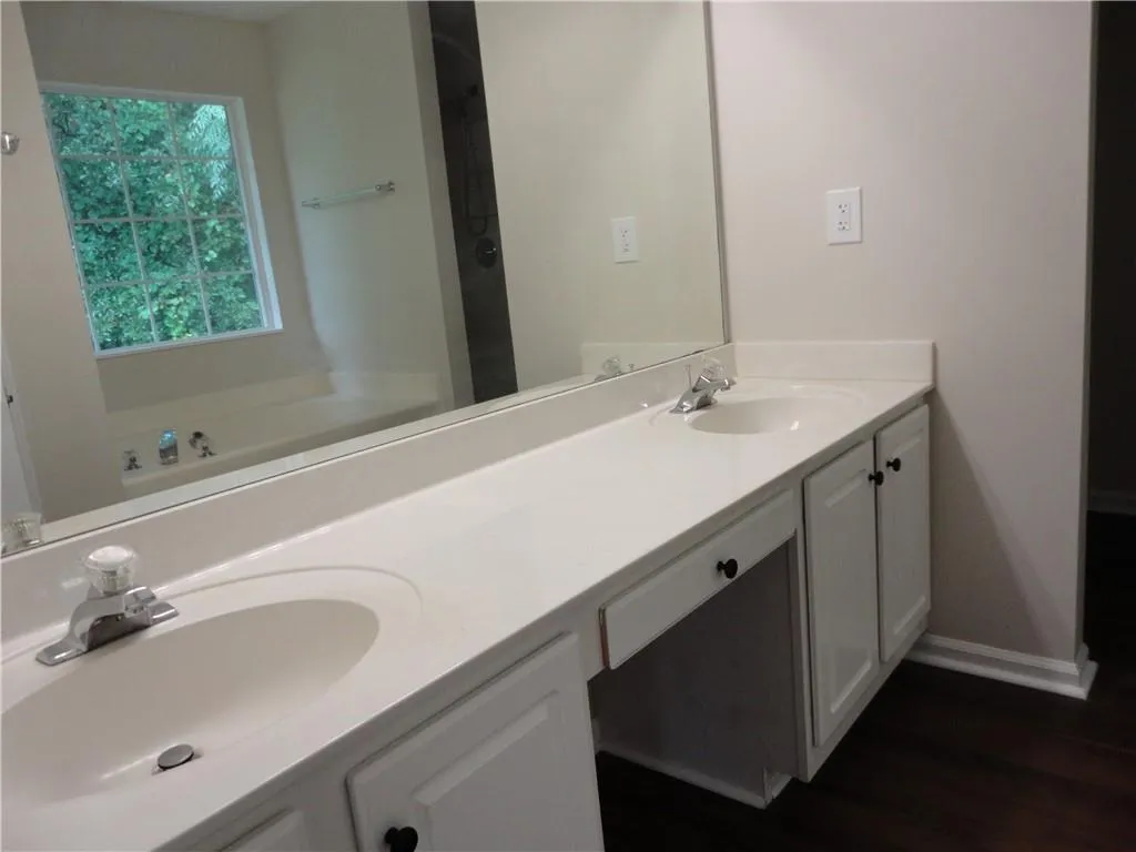 Grayson, Georgia 30017, United States, 4 Bedrooms Bedrooms, ,4 BathroomsBathrooms,Residential,Active,180630