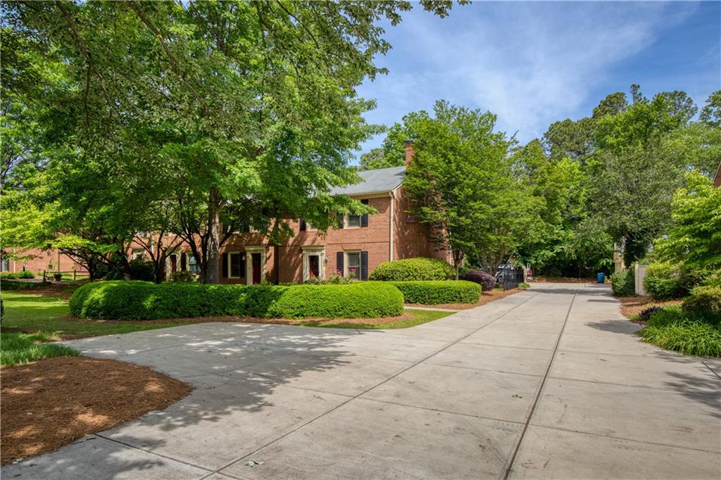 1092 Old Roswell Road, Roswell, Georgia image 32