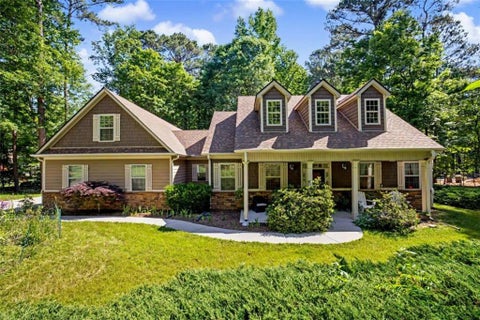 Homes For Sale - 85 Enclave Lane<br/> Newnan, GA 30263