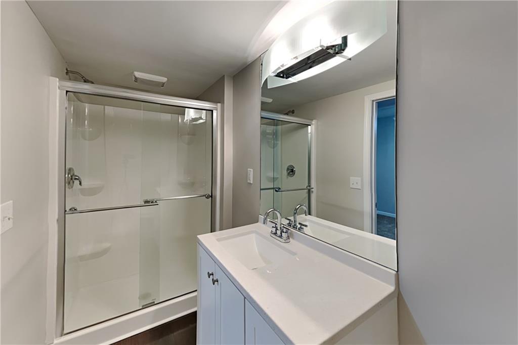 2929 Manitoba Lane