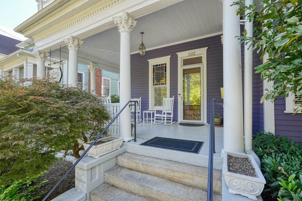 102 Howell Street NE