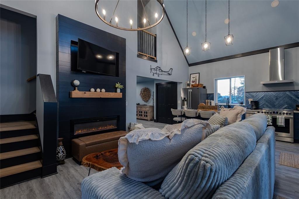 84 RIDGE LINE Court