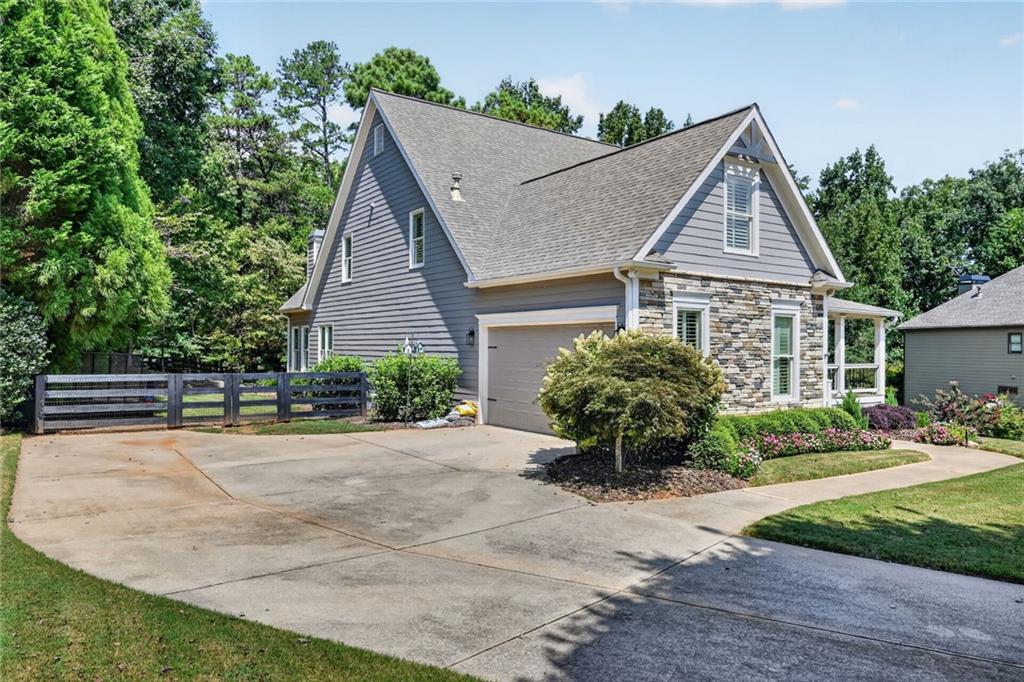 4760 Green Summers Drive